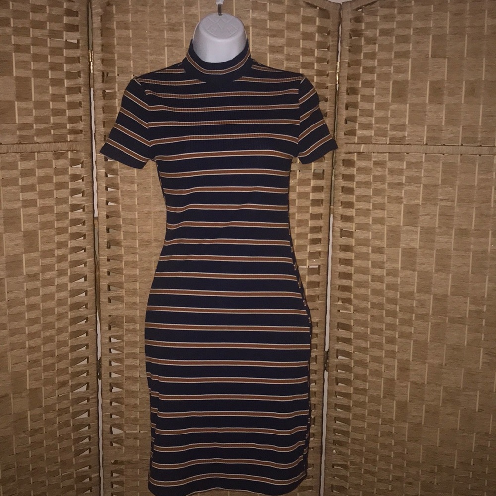 Forever 21 striped ribbed dress sz medium Like new